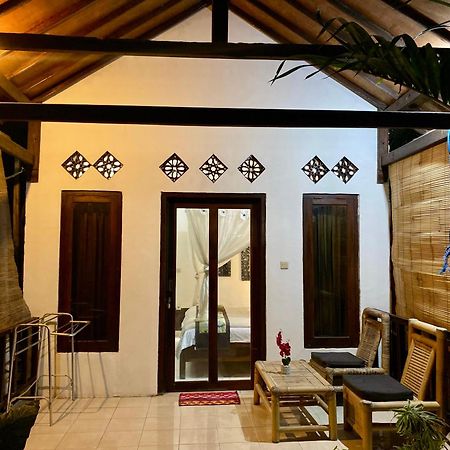 Zoe Bungalows Гілі-Траванган Екстер'єр фото
